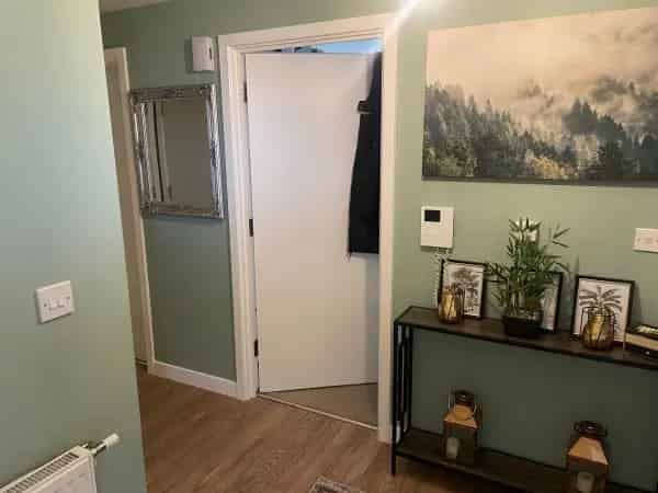 2 Bed Flat Near Queen Elizabeth Hospital