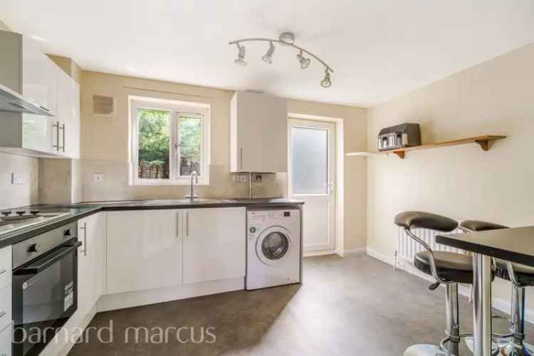 Two Bedroom Terraced House Near Feltham Station