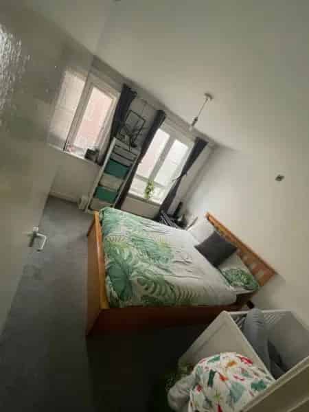 Spacious 1-Bed Flat for Downsizers - Family Swap Opportunity