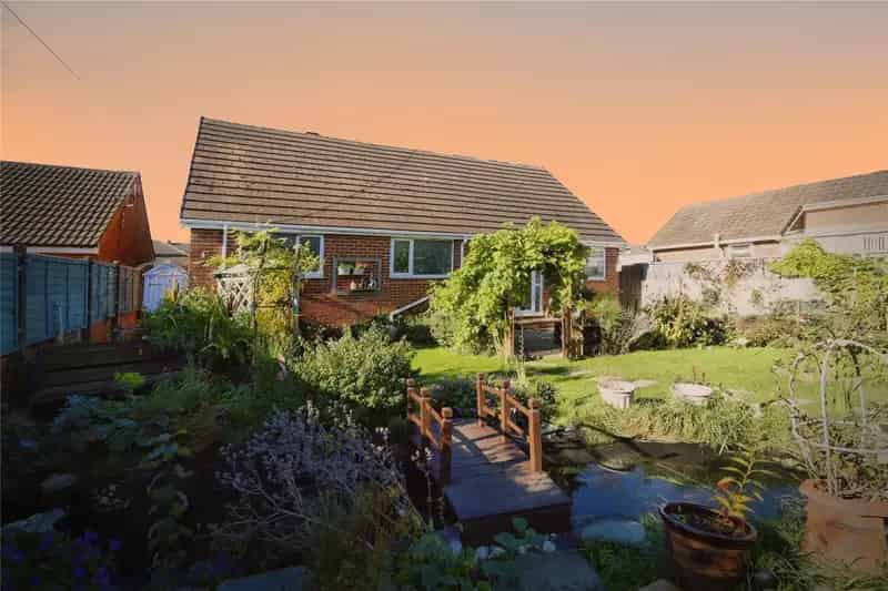 Detached Dormer Bungalow Near Stanley Village Wakefield