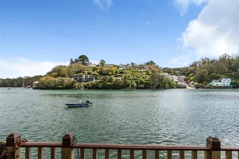 Four Bedroom Riverfront House Fowey Mooring Rights Panoramic Views
