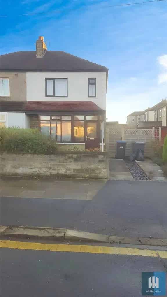 2 bedroom semi-detached house to rent