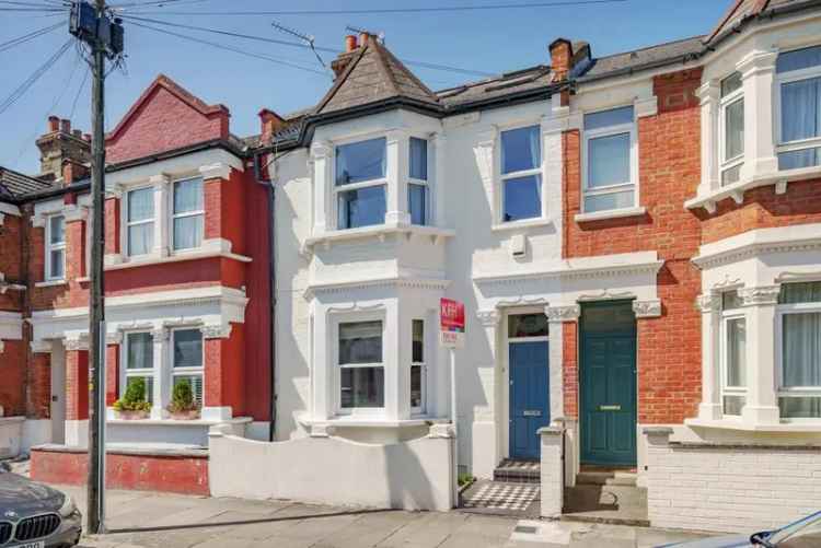 House For Sale in London, England