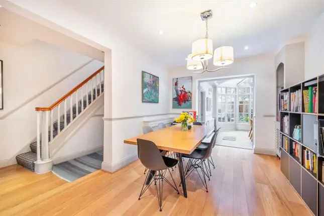 Flat for sale in Clarendon Gardens, London W9