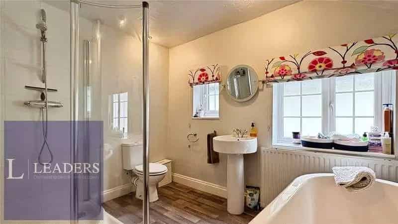 4 Bed Character Home For Sale in Toppesfield