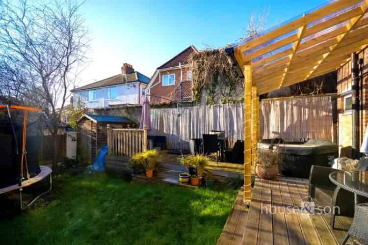 6 Bedroom Detached House for Sale Bournemouth