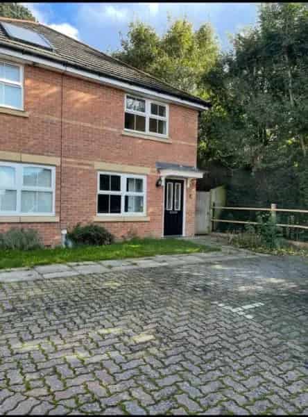 2 Bed Semi-Detached House Buntingford - Multi-Swap Opportunity