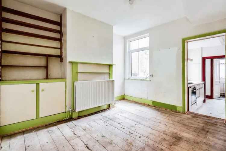 Three Four Bedroom Character Property East Oxford No Onward Chain