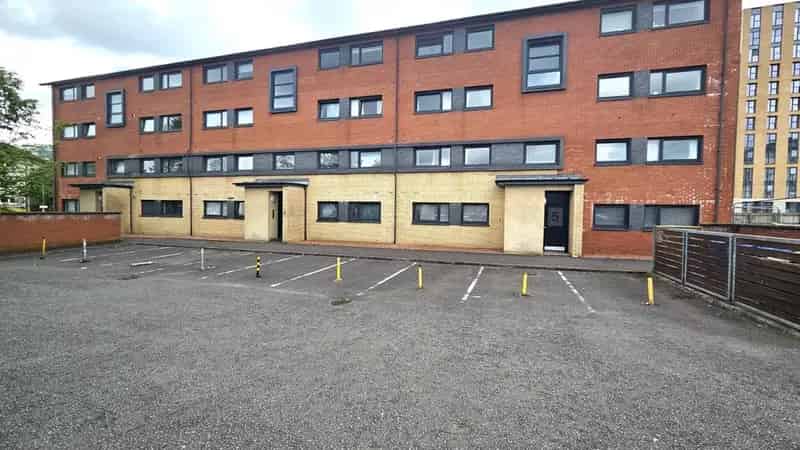 2 Bedroom Flat to Rent