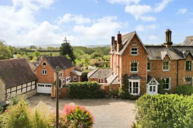 5 Bedroom Semi Detached House for Sale