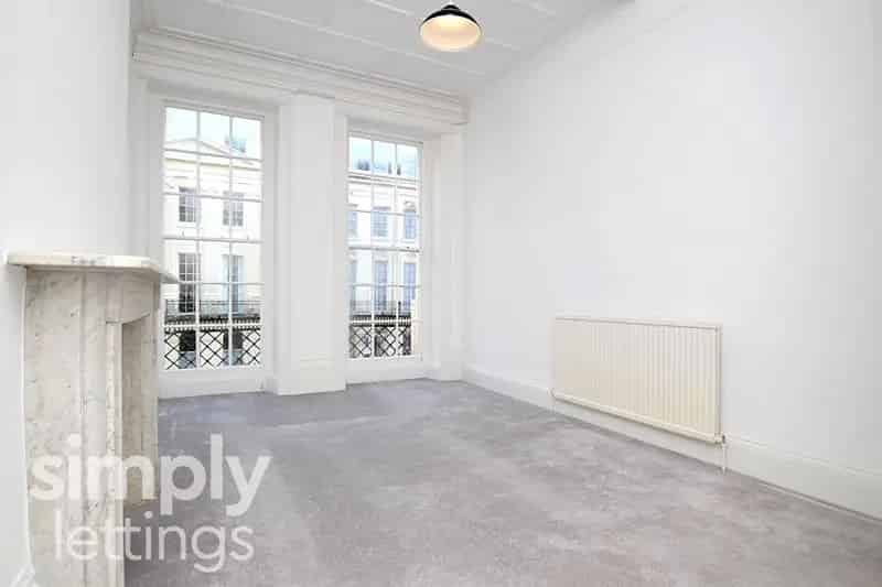 2 Bedroom Flat to Rent Brighton Seafront