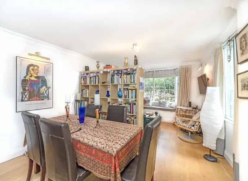 Hampstead Family Cottage 3 Bedrooms 2 Bathrooms Private Patio