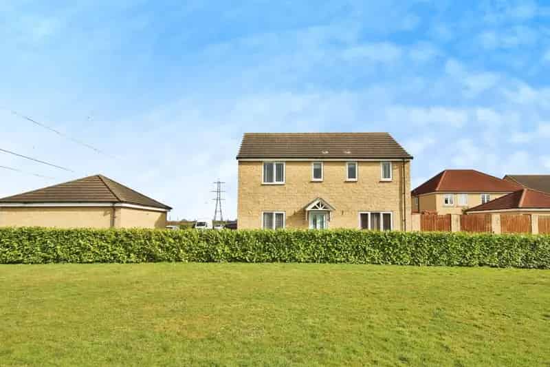 3 Bedroom Detached House For Sale Beercocks Property Experts