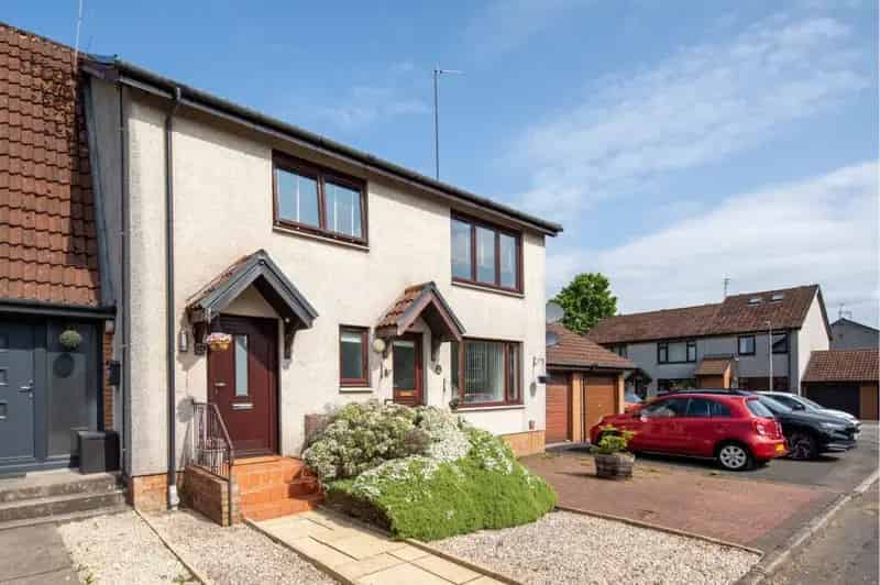 2 Bedroom Flat for Sale