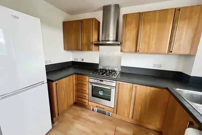 Modern Two Bedroom Apartment Harlow Elms Court