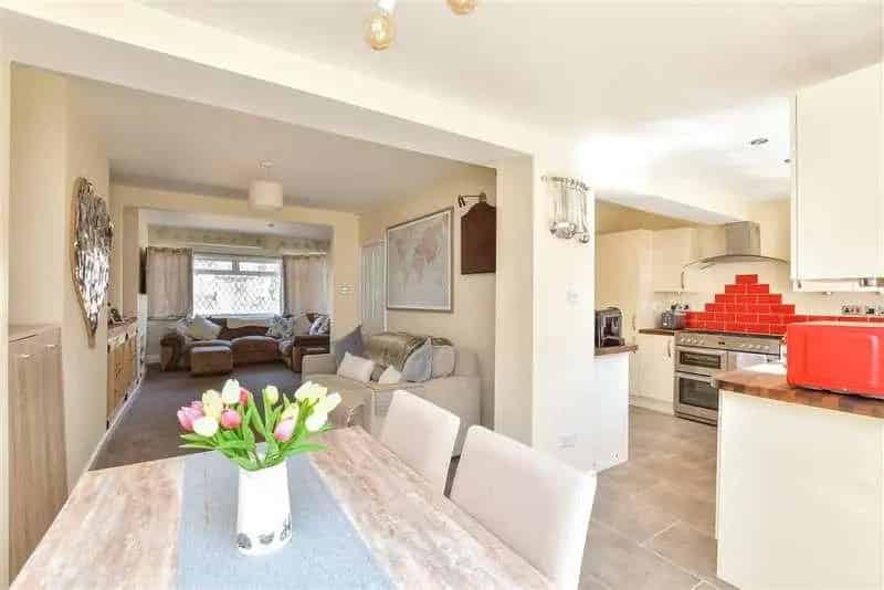 3 Bed Semi-Detached House For Sale