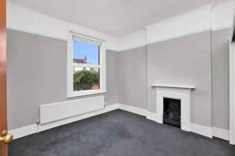 5 Bedroom Semi Detached House Beckenham Town Centre