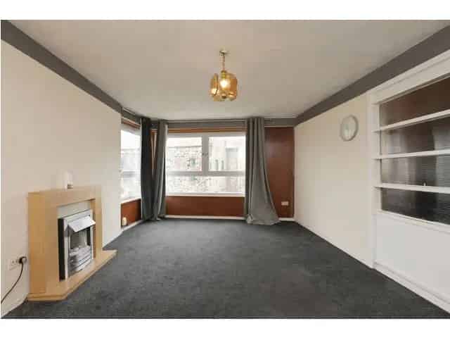 2 Bedroom Flat for Sale in Edinburgh Shore
