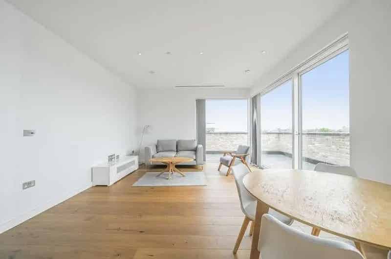 3 Bed Flat for Sale Penthouse Apartment with Roof Terrace
