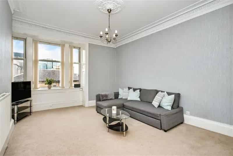 2 Bed Flat Haymarket Top Floor City Views Garden
