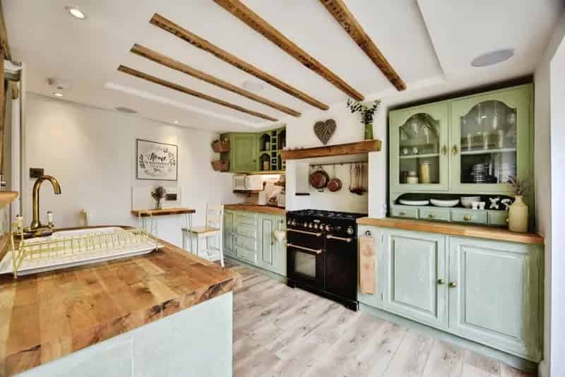 Charming Detached Cottage in Wateringbury