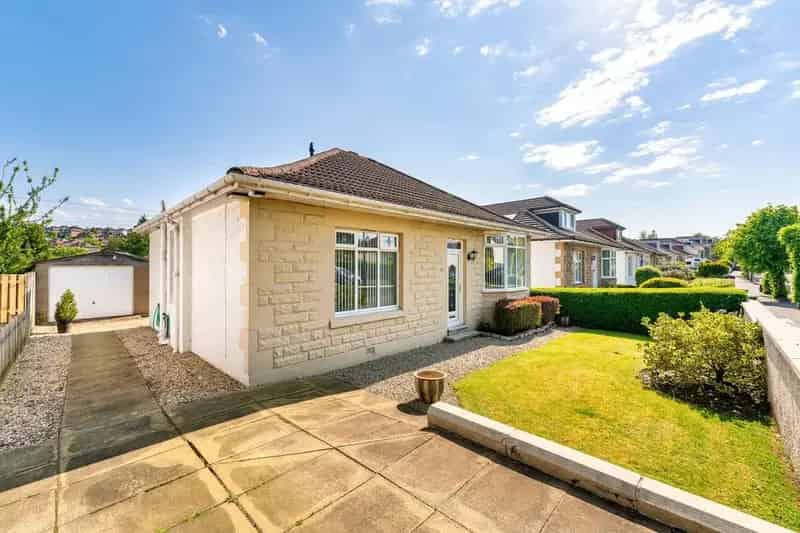 2 bedroom house for sale