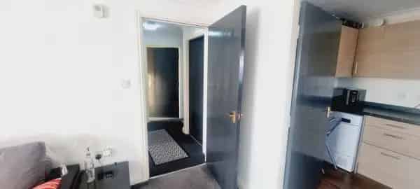 Great 2 Bed Seafront Apartment Cleveleys