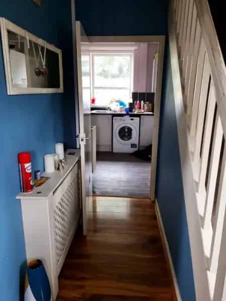2 Bed Semidetached House Large Garden New Kitchen Close Amenities