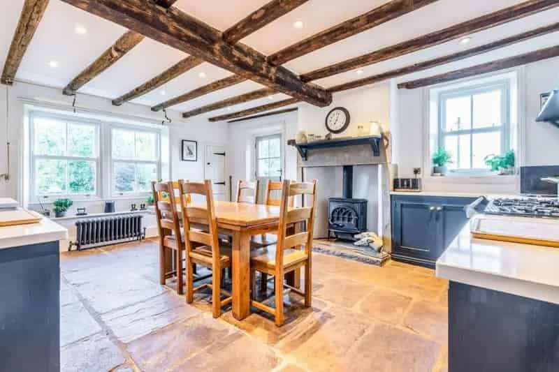 3 Bed Farmhouse with Equestrian Facilities and Planning Permission