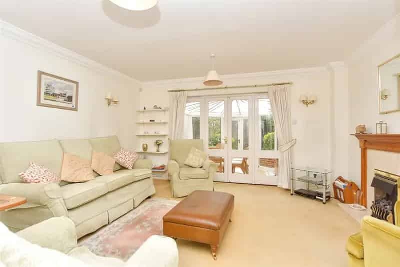 3 Bedroom Semi-Detached House for Sale Near Faversham Creek