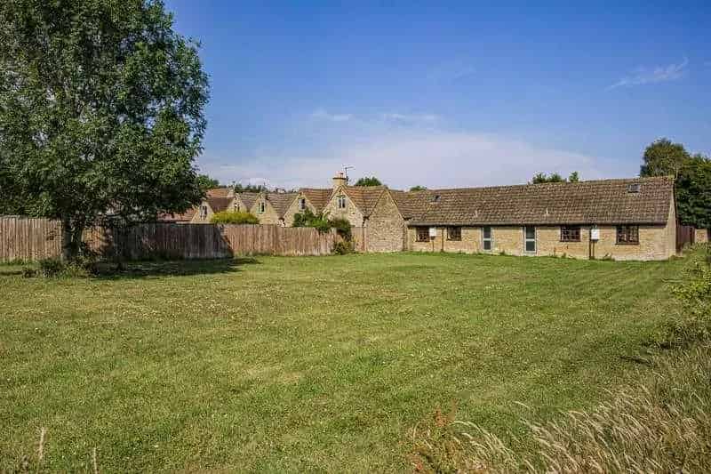 1 Bed House for Sale Charming Stable Conversion