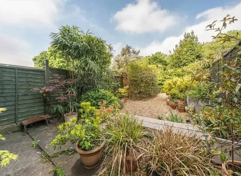 Ladywell Village Maisonette Modern Kitchen Private Garden