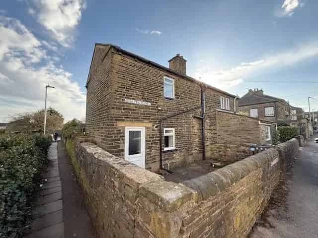 2 Bedroom Cottage to Rent in Allerton