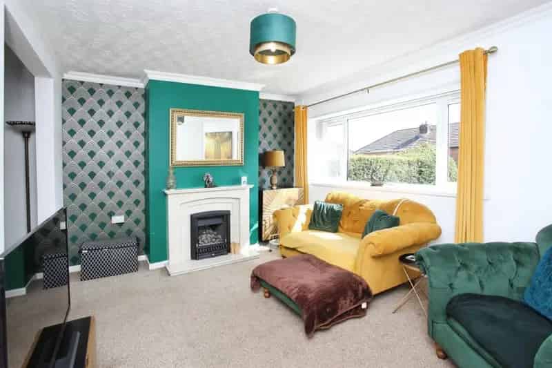 3 bedroom semi-detached house