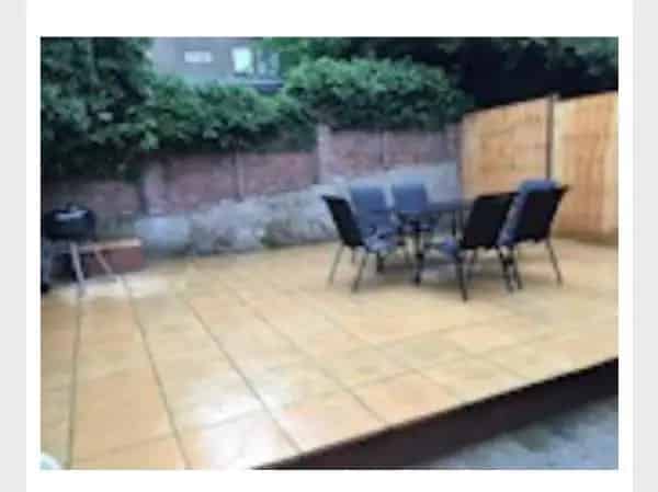 3 Bedroom House with Garden Driveway and Valley Views Near Town Centre
