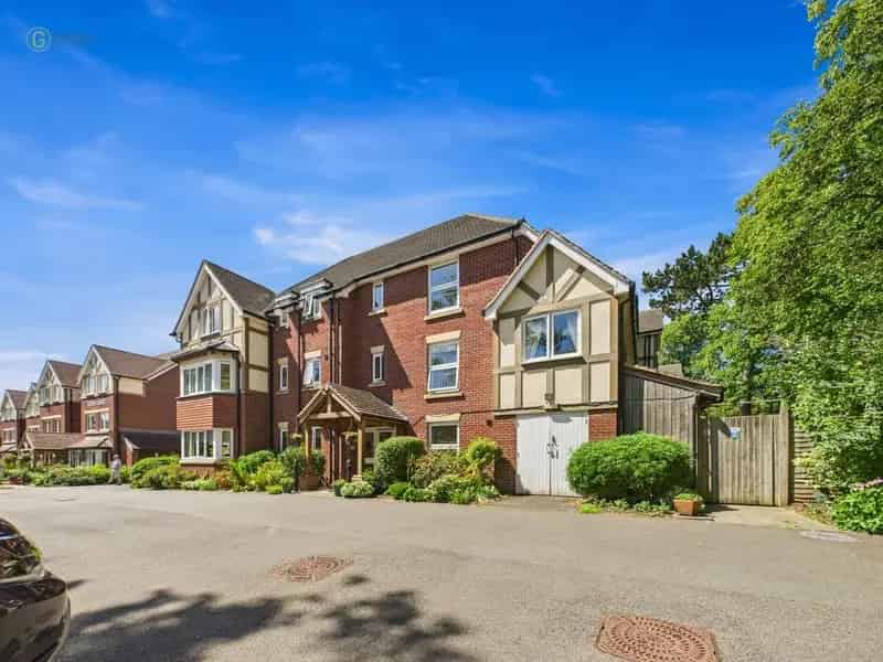 2 Bedroom Retirement Apartment for Sale