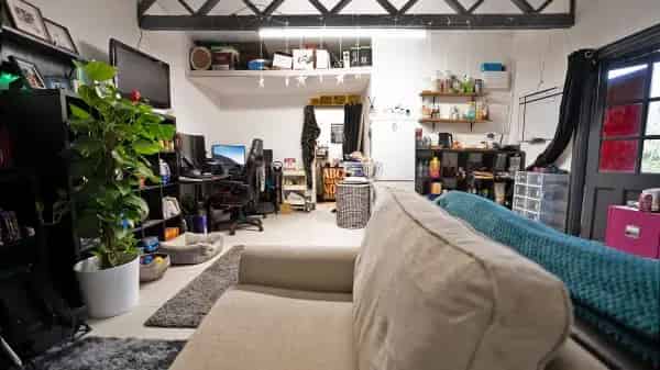 3-4 Bedroom House Large Garden Summer House Semi Rural