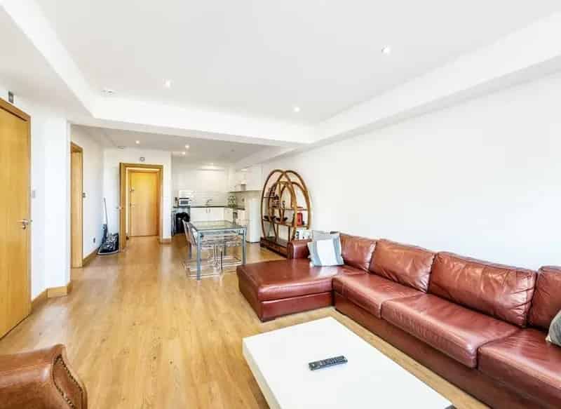Flat For Sale , Kentish Town Road, London, England