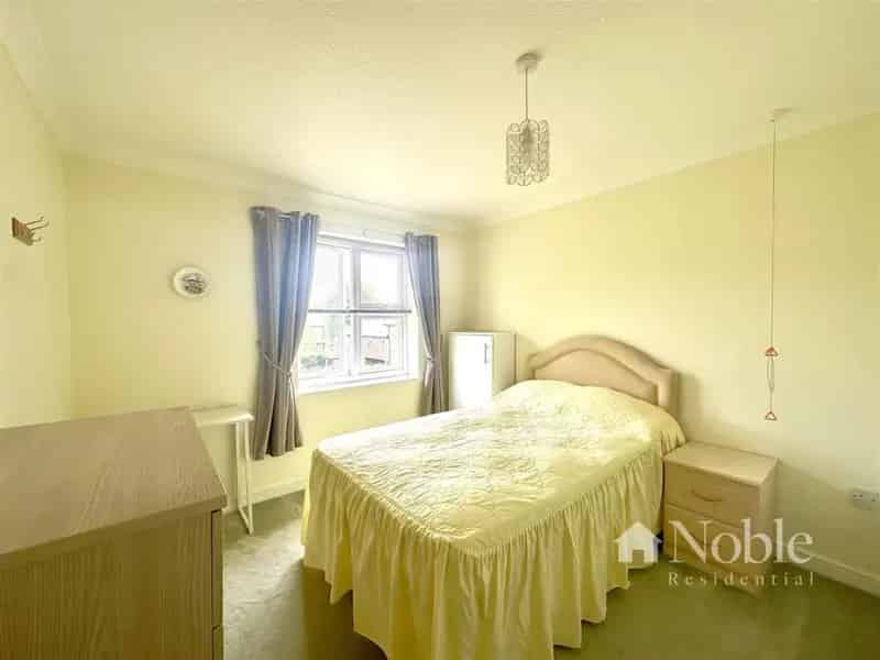 1 Bedroom Retirement Apartment Brentwood Town Centre