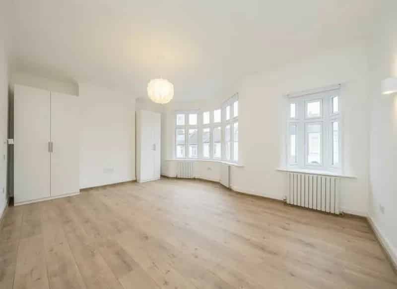 Four Double Bedroom Edwardian House Belmont Conservation Area