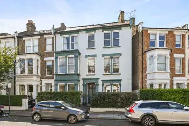 Maisonette for sale in Lena Gardens, London W6