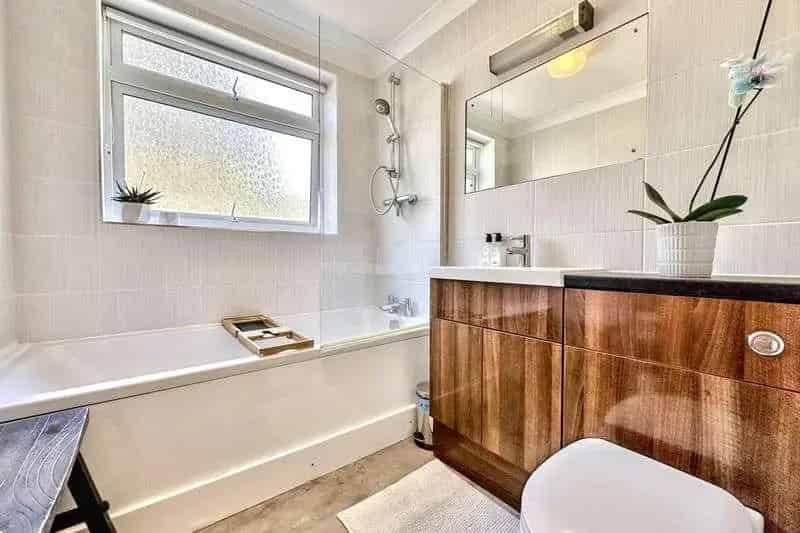 3 Bed Flat for Sale near Canford Cliffs Village