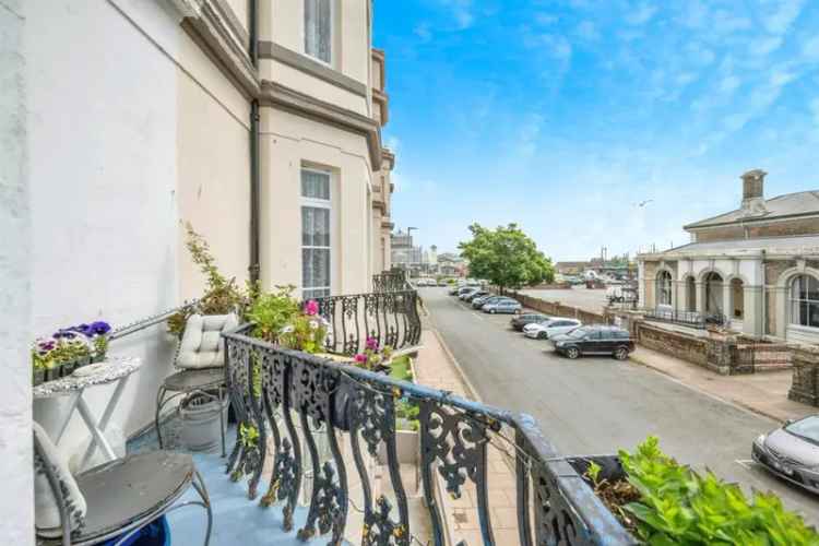10 Bedroom Grade II Listed Hotel with Top Floor Apartment