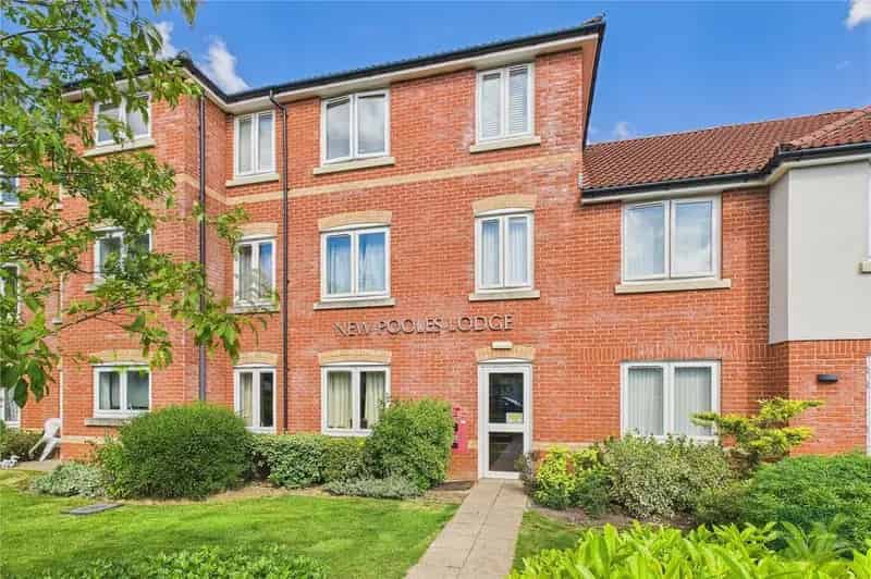 1 Bedroom Apartment for Sale in New Pooles Lodge