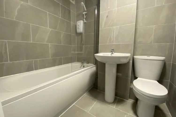 Hatfield 2-Double Bedroom Apartment Near Station - Newly Refurbished