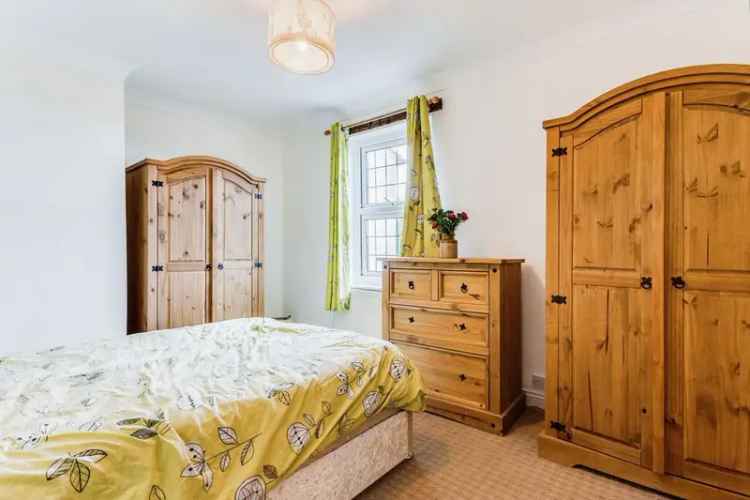 2 Bedroom Mid Terrace House to Rent Warmfield West Yorkshire