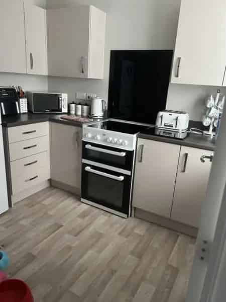 Spacious New Build with Two Bathrooms and Garden