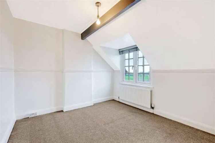 2 Bed House for Sale in Canewdon Village