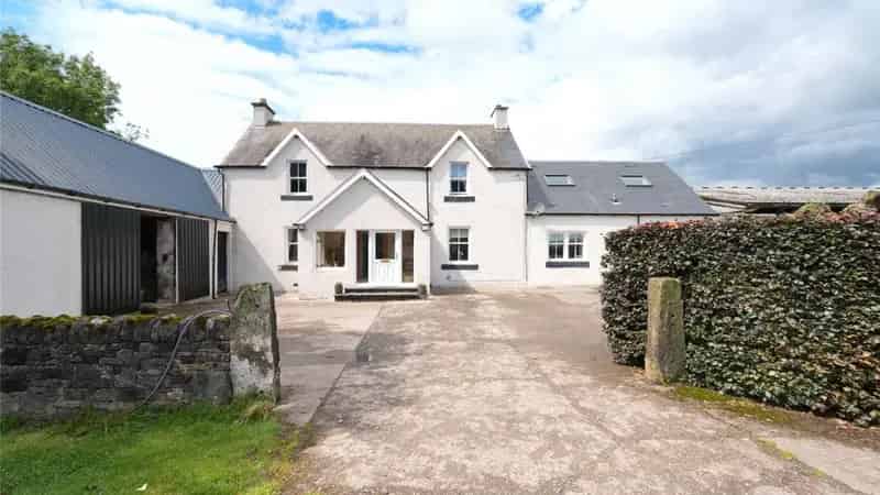 West Blackbyre Farm Lot 1 5 Bed Farmhouse 76.48 Acres Livestock Unit