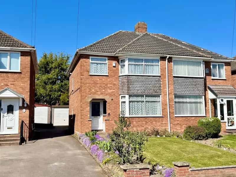 3 Bedroom Semi-Detached House for Sale